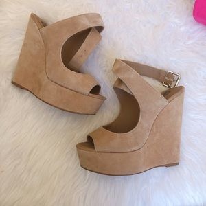 🌸 Steve Madden Wedges🌸